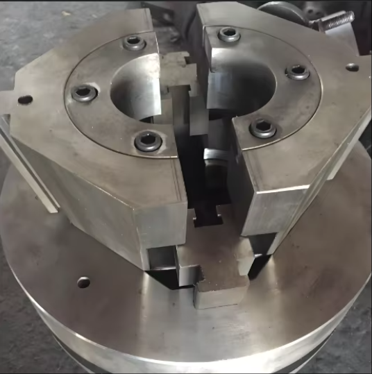 Professional Hot Forging Stamping Mold for Industrial Valvae Caps Railway Parts Produce